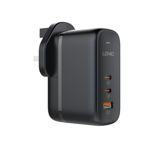 3-in-1 Turbo Charger 65W – 2x USB-C & 1x USB, Inkl. UK/EU/US Aufsätze