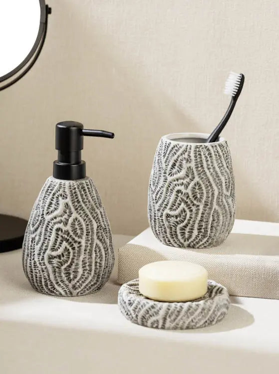 Wenko - Ceramic Soap Dish Salemi - Elegant Bathroom Essential đâ¨