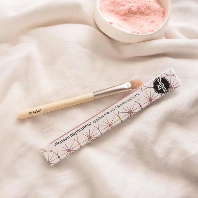 CHARLOTTE BIO - Vegan Eyeshadow Applicator Brush - Flaunt Your Beauty with Precision! 🌈✨