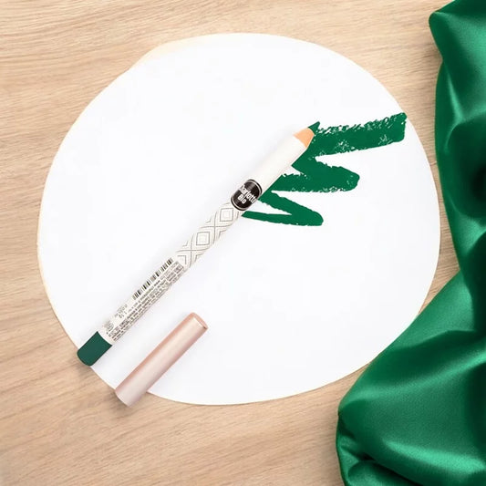 CHARLOTTE BIO - Eyeliner with Long-Lasting Hold Imperial Green BIO - Perfect for Stunning Eyes! 🌿✨