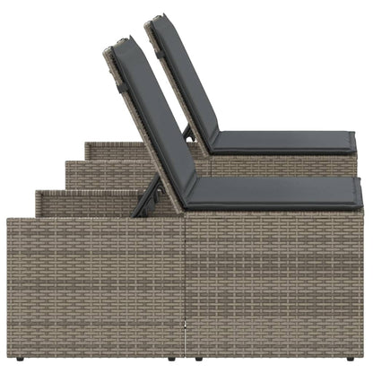 Sonnenliegen 2 Stk. mit Tisch Grau Poly Rattan