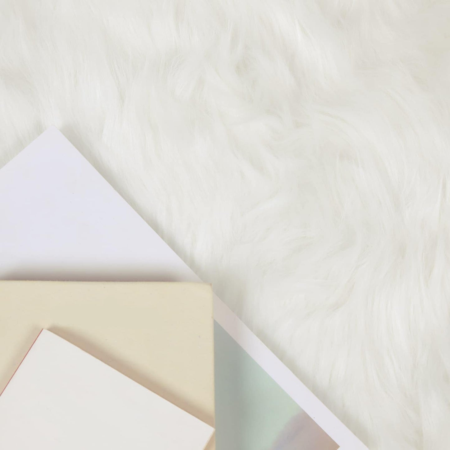 Kunstschaffell Teppich Tafalla Weiß 240 x 340 cm Polyester