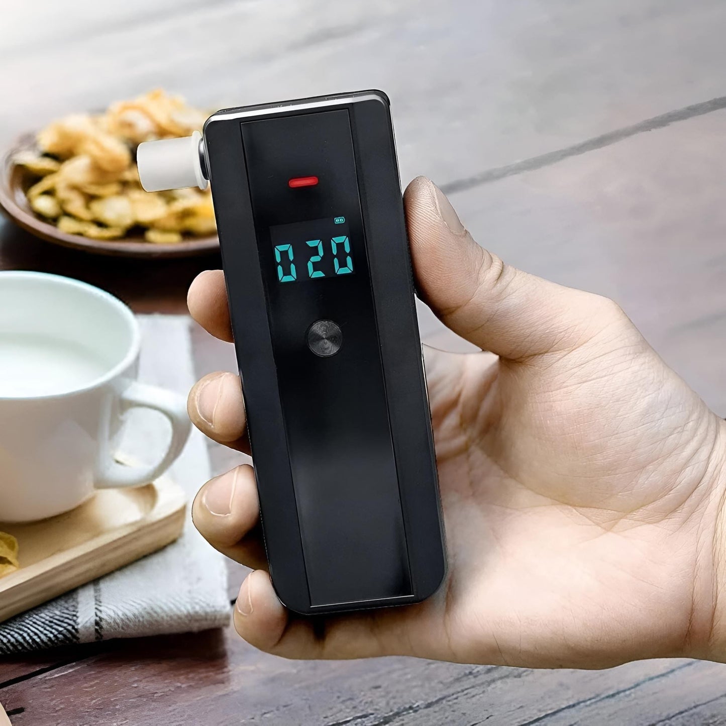 Alkoholtester mit Halbleitersensor – LED-Display, kompakt & präzise