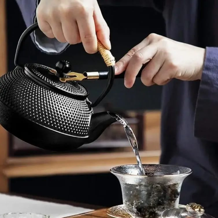 Chinesisches Teeservice Shanghai – Teekanne & Tassen, traditionelles Design
