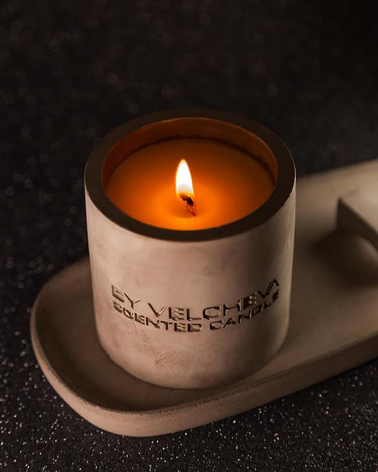 By Velcheva Meditationsset – Duftkerze, Palo Santo, Räucherstäbchen & Gipsständer