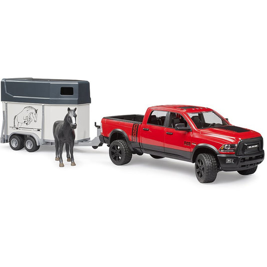 RAM 2500 Power Wagon mit Pferdanhänger & Pferd