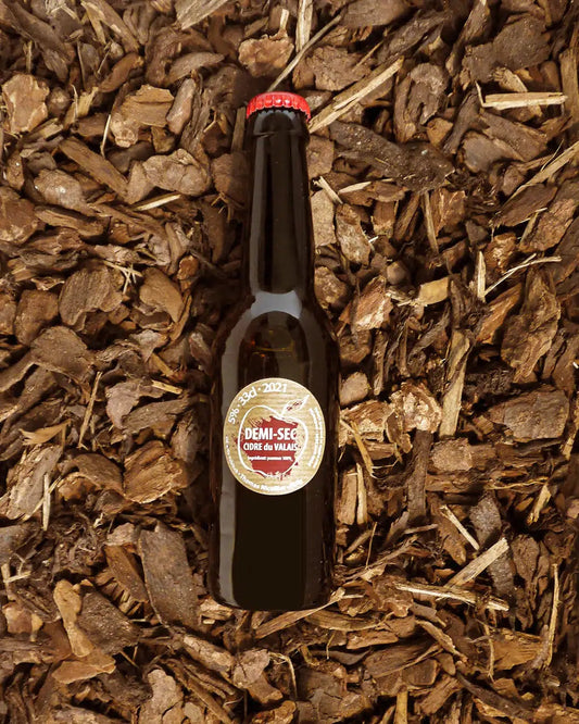 Cidrerie du Valais – Craft Demi-Sec Cider 33cl 🍏🍎 | 100% Natural, Sulfite-Free