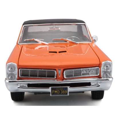 Pontiac GTO Hurst Edition 1965 orange 1/18