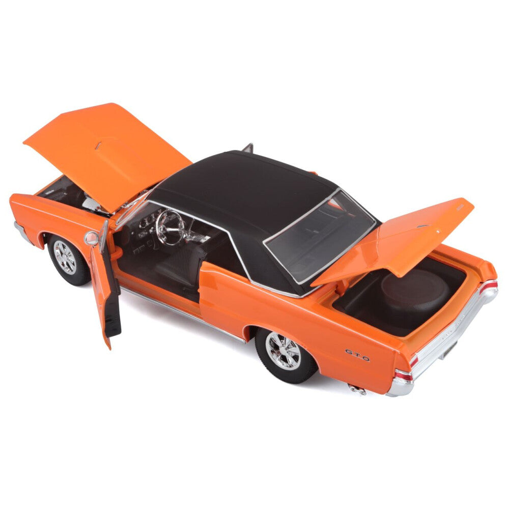 Pontiac GTO Hurst Edition 1965 orange 1/18