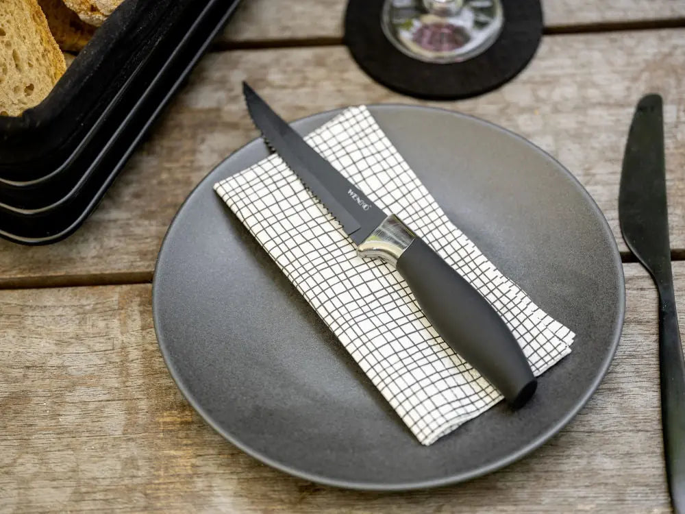 Wenko - Steak Knives Otis Set of 4 - Effortless Cutting 🍴✨