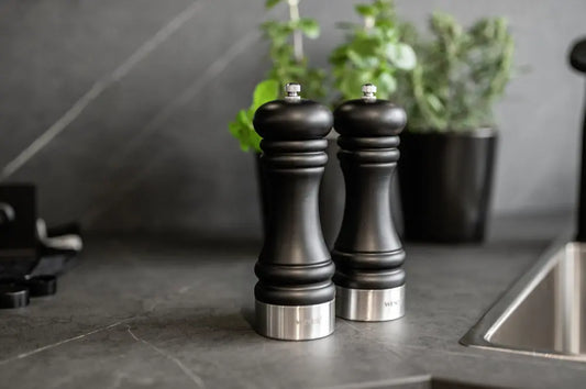 Wenko - Pepper Mill - Stylish Ceramic Grinder 🌟