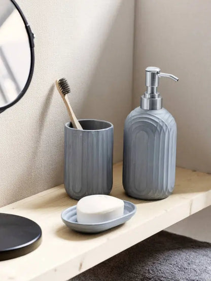Wenko - Iseo Ceramic Soap Dish - Elegant & Durable 🛁✨