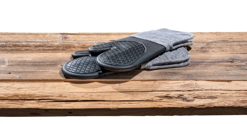 Wenko - Ada Silicone Oven Mitts 2-Pack - Stylish & Safe Kitchen Essential 🧤✨