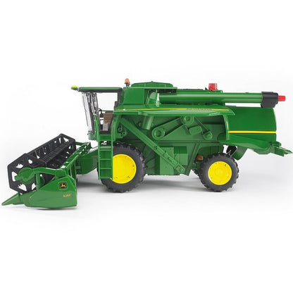 John Deere Mähdrescher T670i